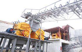 200TPH Weathered Rock Crushing Production Line