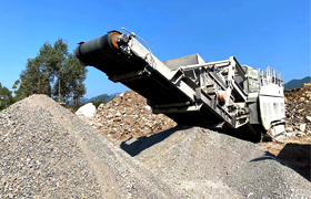 200TPH Mobile Crushing and Screening Plant