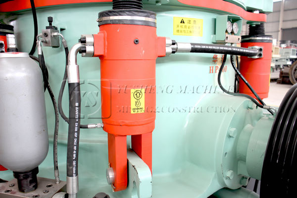 200TPH Granite Cone Crusher Price Mountain Stone Rock Hydraulic Cone Crusher Manufacturer