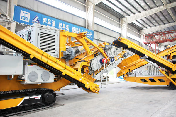 Tracked Mobile Impact Crusher Stone Crusher Machine Mountain Stone Crusher Line