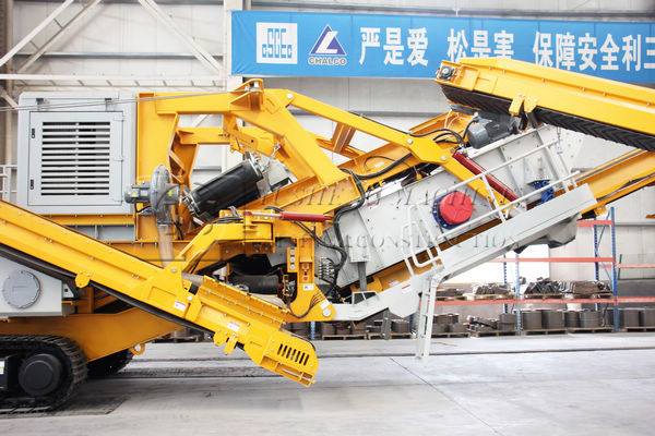 250Tons Tracked Impact Crusher Trailer Tracked Mobile Impact Crusher Plant For Road Construction