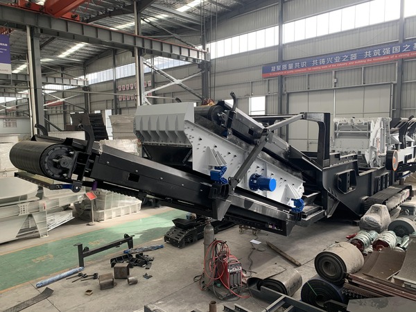 Hydraulic Mobile Stone Crusher Machine Track Mounted Impact Crusher Manufacturers