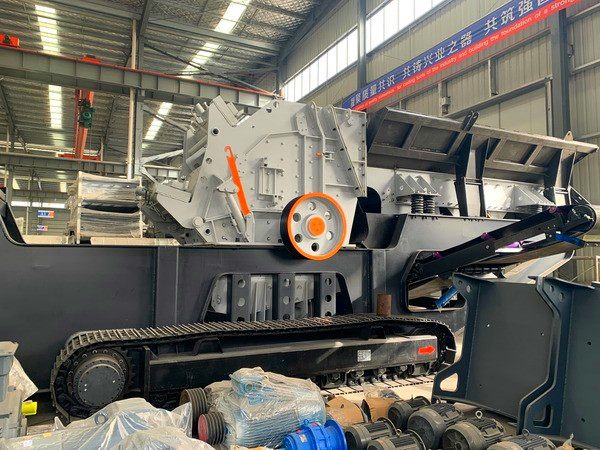 Most Popular Mobile Stone Crusher for Sale Tracked Impact Crusher Factory Supplier