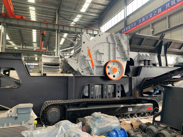 Mobile Tracked Impact Stone Crusher Machine Portable Plant Price For Sale