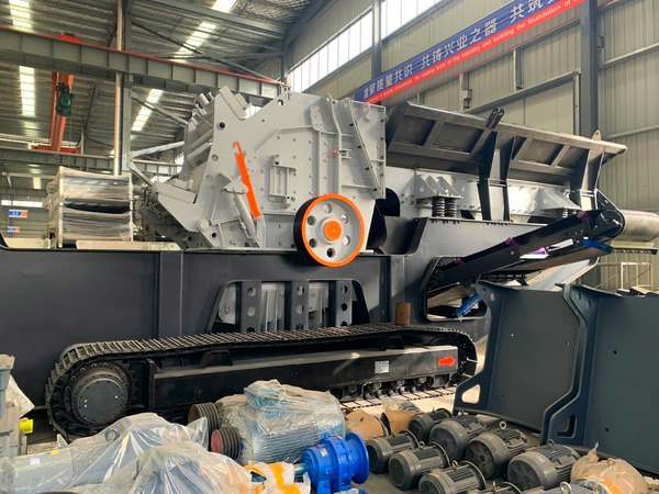 Impact Crusher Application Portable Tracked Mobile Impact Crusher for Sale
