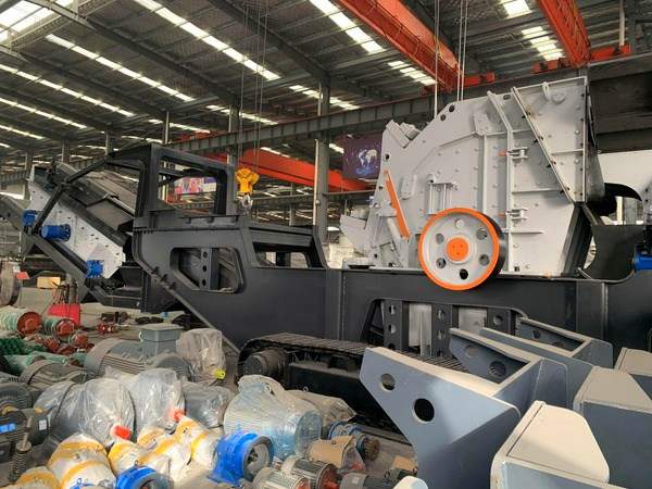 Terex Mobile Cone Crusher Track Striker Crushers Mobile Stone Impact Crusher Machine